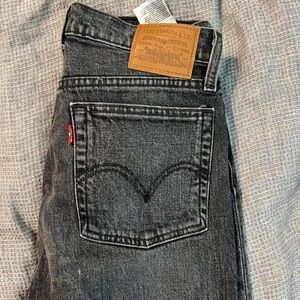 Levi’s black jeans